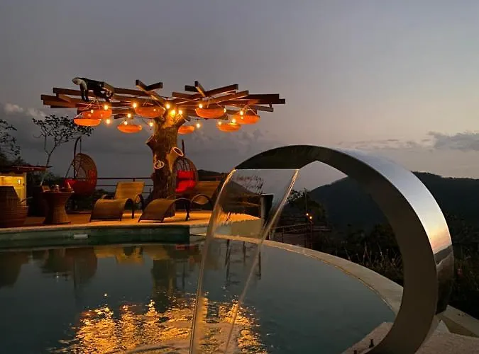 Kintiri Glamping Campo de lujo Nicoya