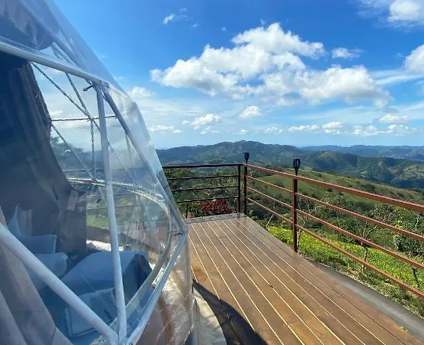 Campo de lujo Kintiri Glamping Nicoya