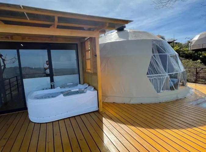 Kintiri Glamping Campo de lujo Nicoya