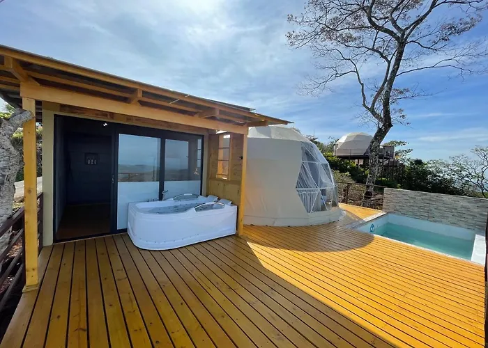 Kintiri Glamping Campo de lujo 5*